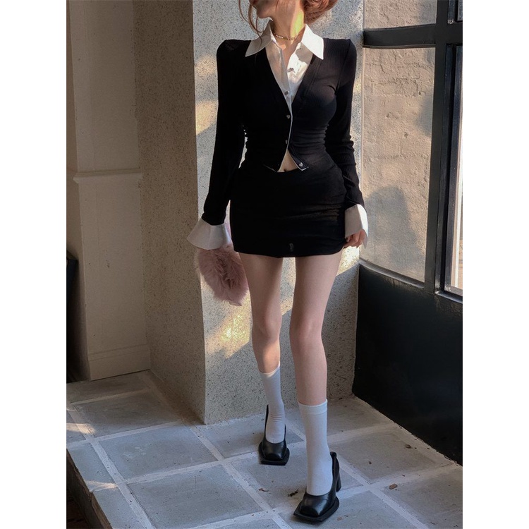 Áo Sơ Mi Dáng Ngắn Phối Hai Màu Đen Trắng Phong Cách Hàn Quốc Quyến Rũ