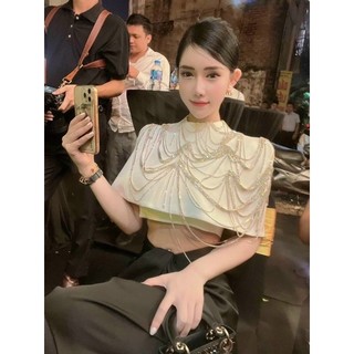 Set áo croptop đính dây đá chân váy lụa xoắn dài
