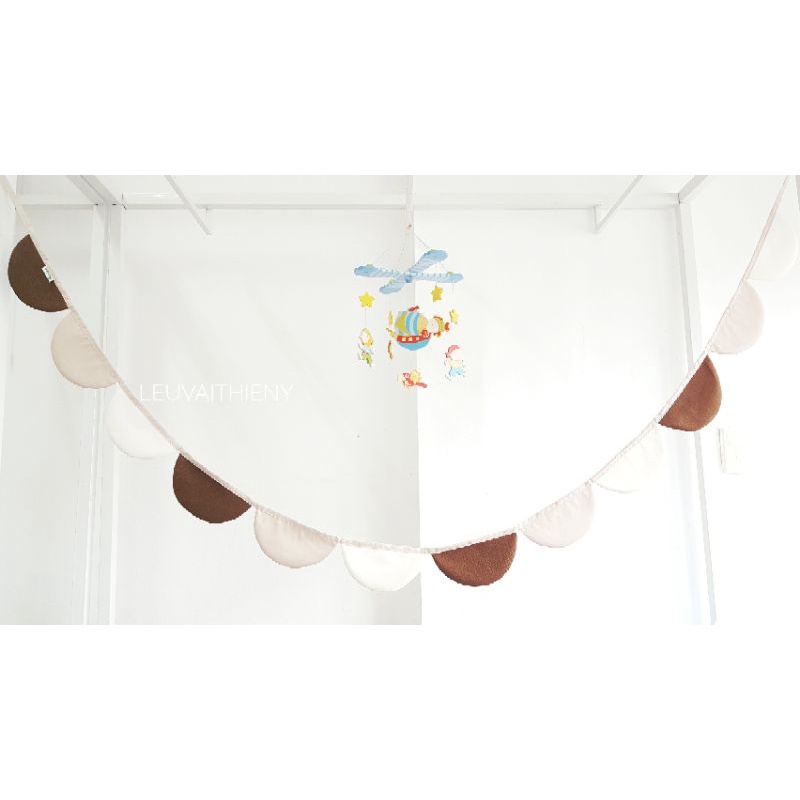 Dây cờ hình trăng dễ thương, màu nâu be, vải cotton kaki xịn, may đẹp - Dây trang trí, Decor, Sinh nhật, Lều vải Thiên Ý