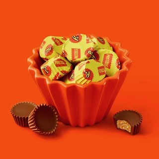 Socola Reeses pletzels family