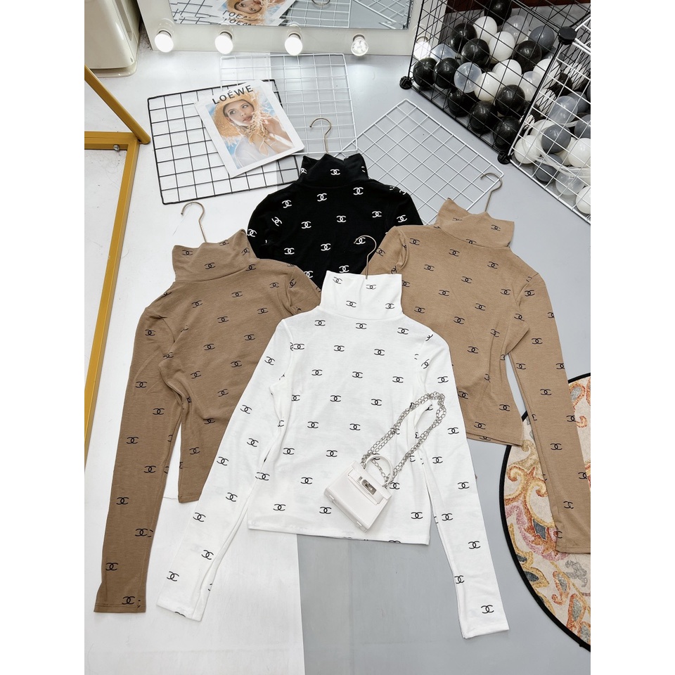 Áo thun tăm cổ lọ thêu chữ Mã 1111