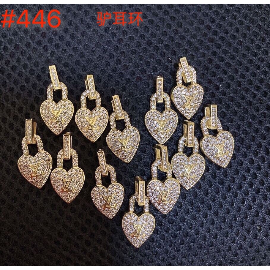 Khuyên Tai LV Bằng Thép Titan Đơn Giản Thanh Lịch Cho Nữ