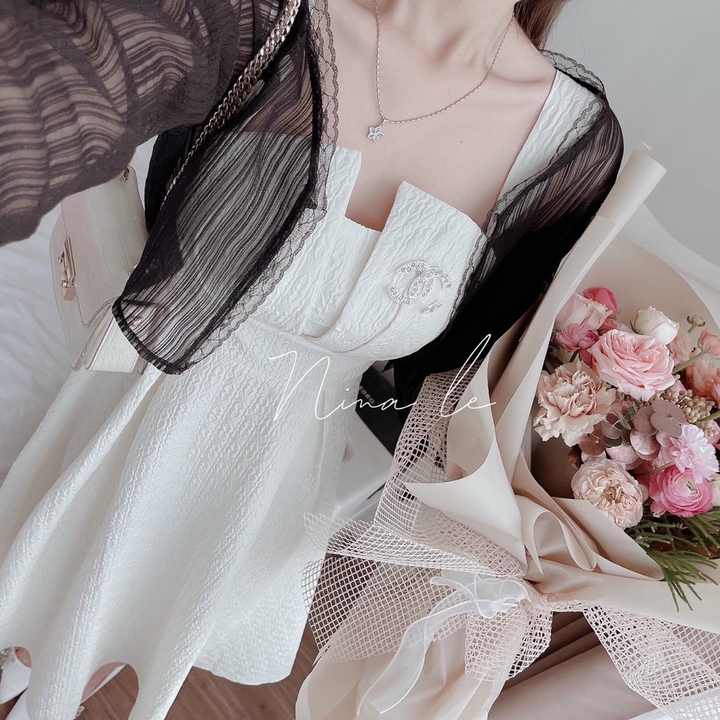 Set đầm đẹp hai dây vải gấm đẹp như hình, kèm áo khoác đen ren lưới đi tiệc cưới xinh xuất sắc - set váy trắng mùa thu