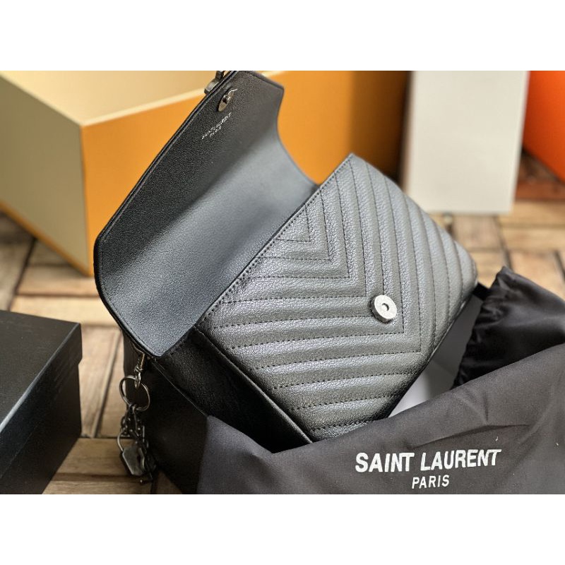 Túi xách nữ S.T cao cấp hàng Super sz24cm đẹp từng chi tiết