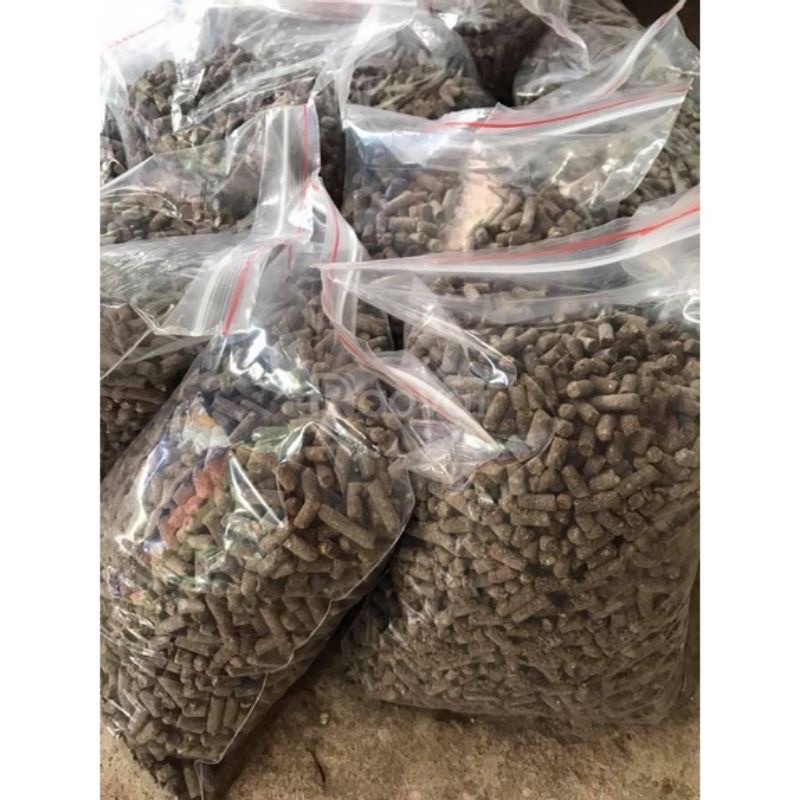 1kg Phân gà Hữu cơ Nhat Umai (chiết túi 1kg từ bao 15kg)
