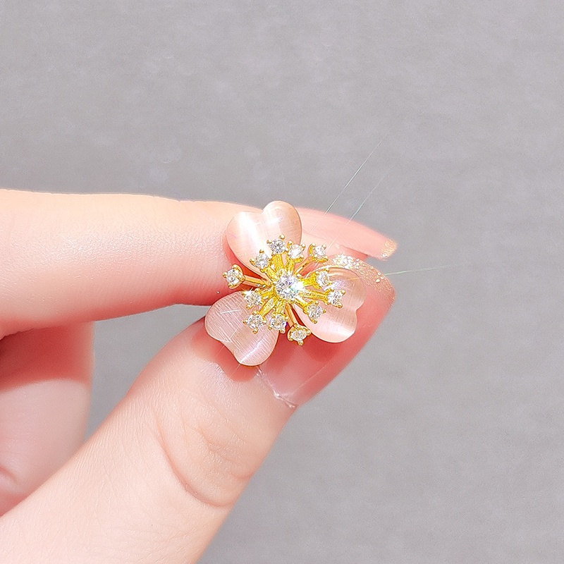 Ghim Cài Áo Sơ Mi Hình Cỏ Ba Lá Màu Hồng Cao Cấp Thời Trang Đa Năng Corsage