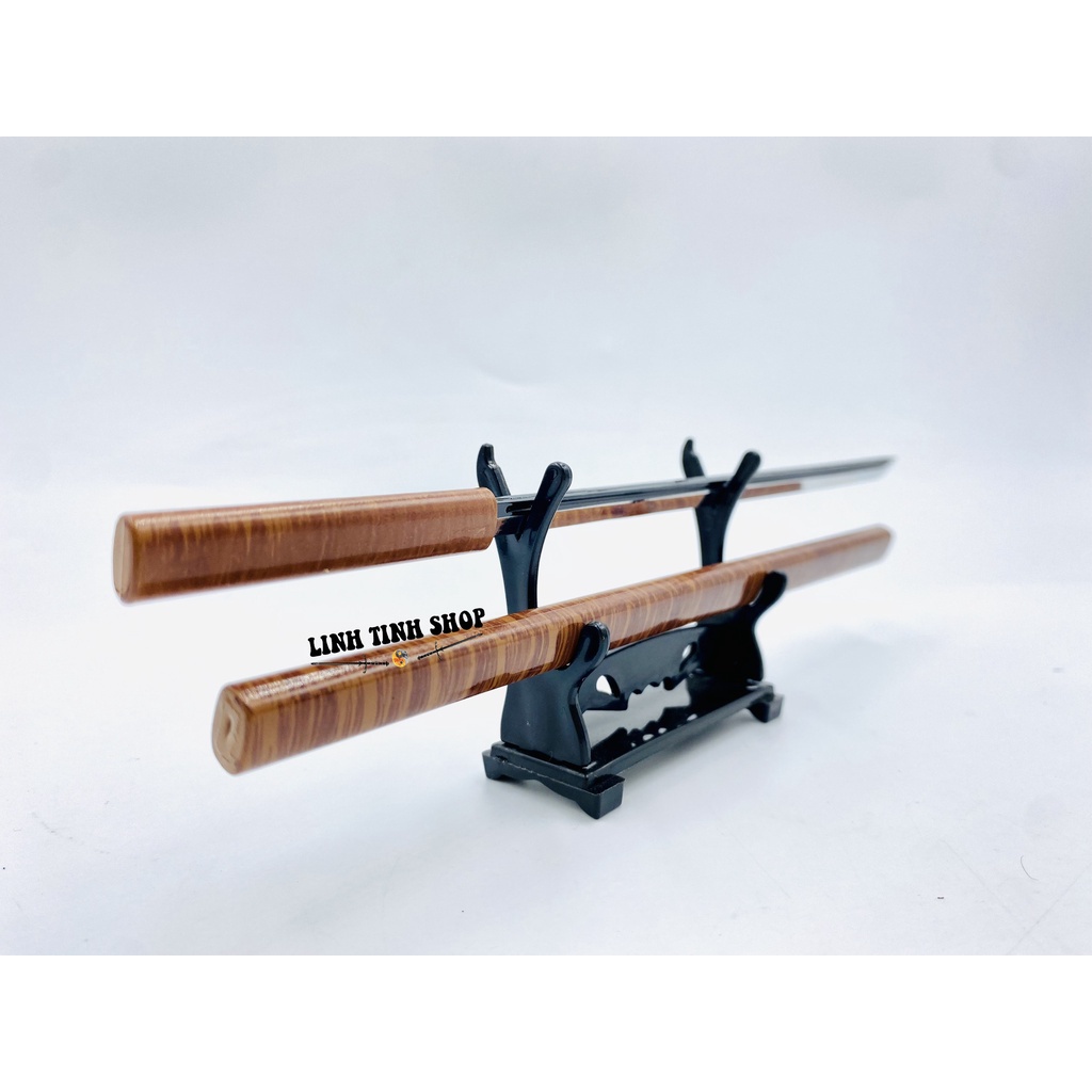 Mô hình trưng bày Onepiece Đô Đốc Hổ Tím Fujitora - Gravity Blade