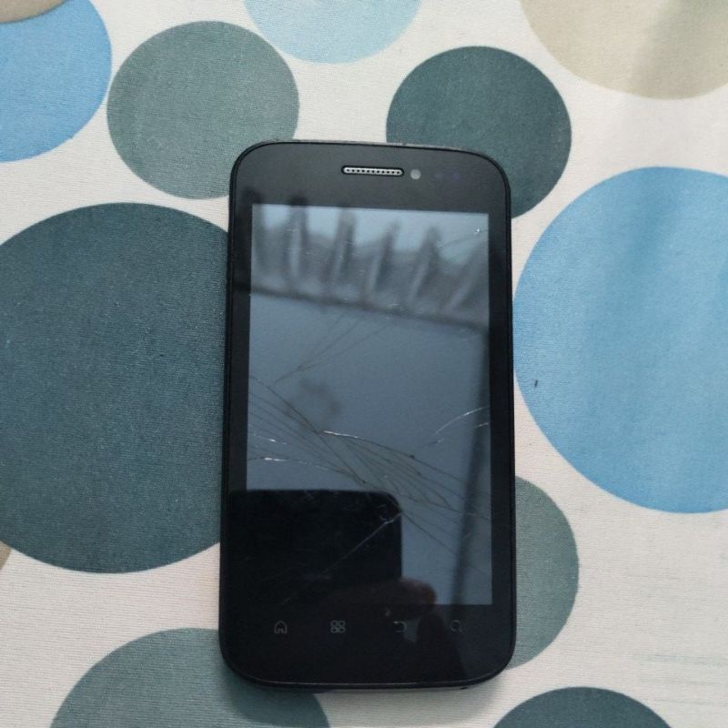 Điện thoại Q-Smart S22 xác