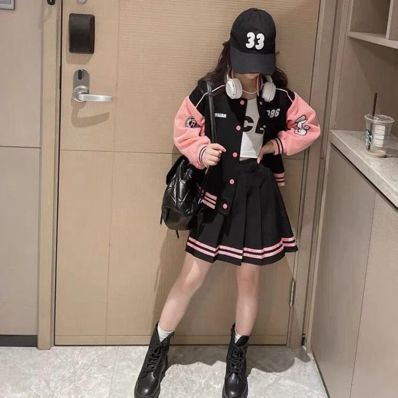 Set bộ bomber bóng chày kết hợp chân váy xếp ly bé gái