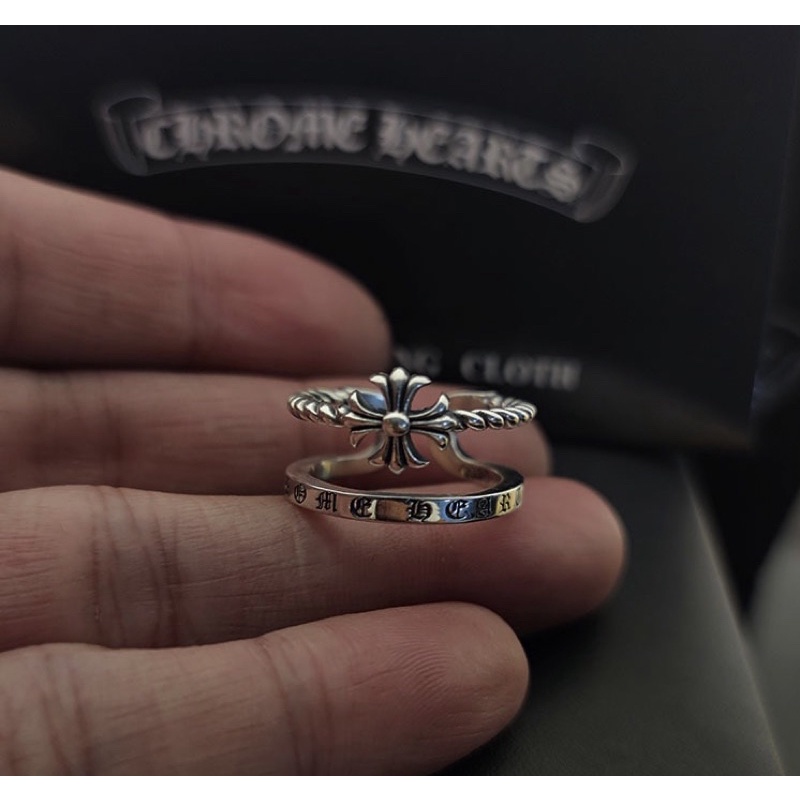 Nhẫn chromehearts