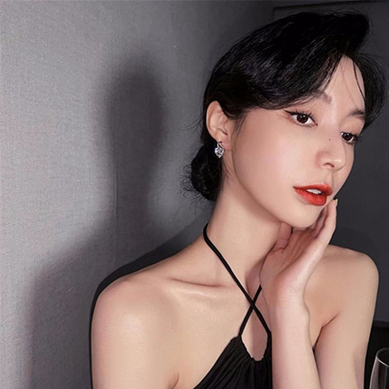 Đôi Khuyên Tai Hình Trái Tim Đính Đá Thời Trang Cho Nữ