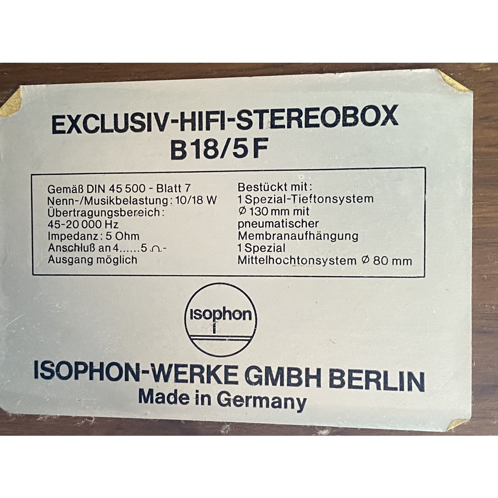 Loa bookshelf ISOPHON WERKE