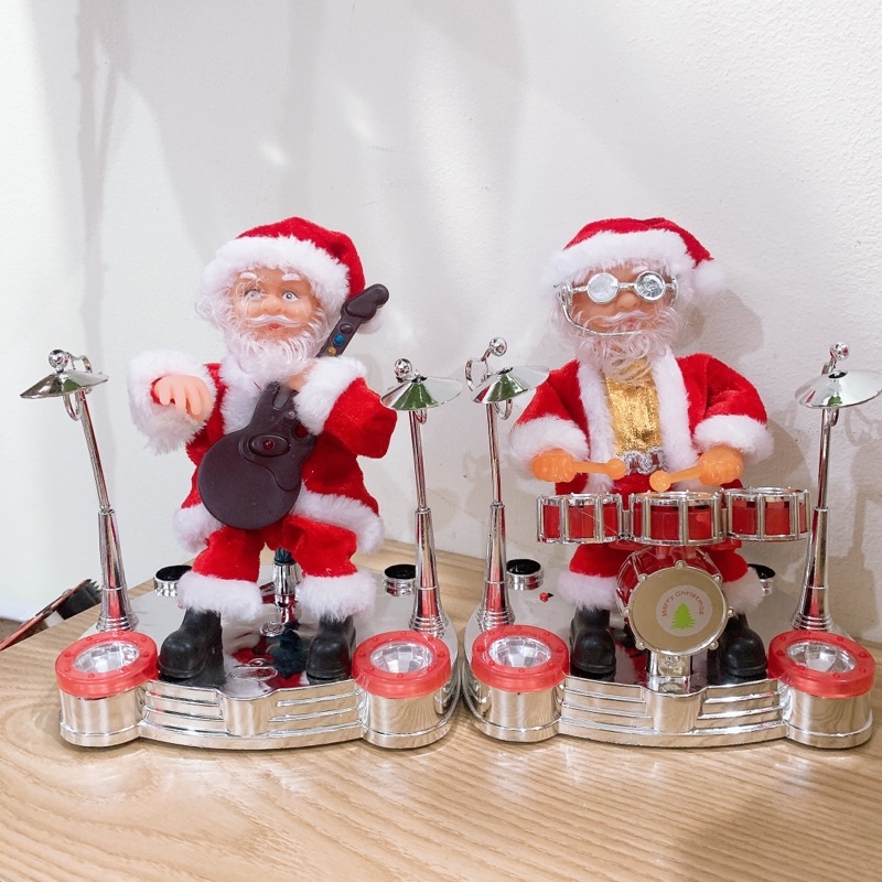 Ông già Noel đánh trống, chơi đàn có đèn và lắc lư theo nhạc vui nhộn, quà tặng giáng sinh
