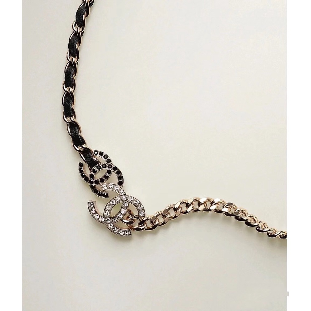 Dây Chuyền Da Màu Đen Đính Kim Cương Thời Trang