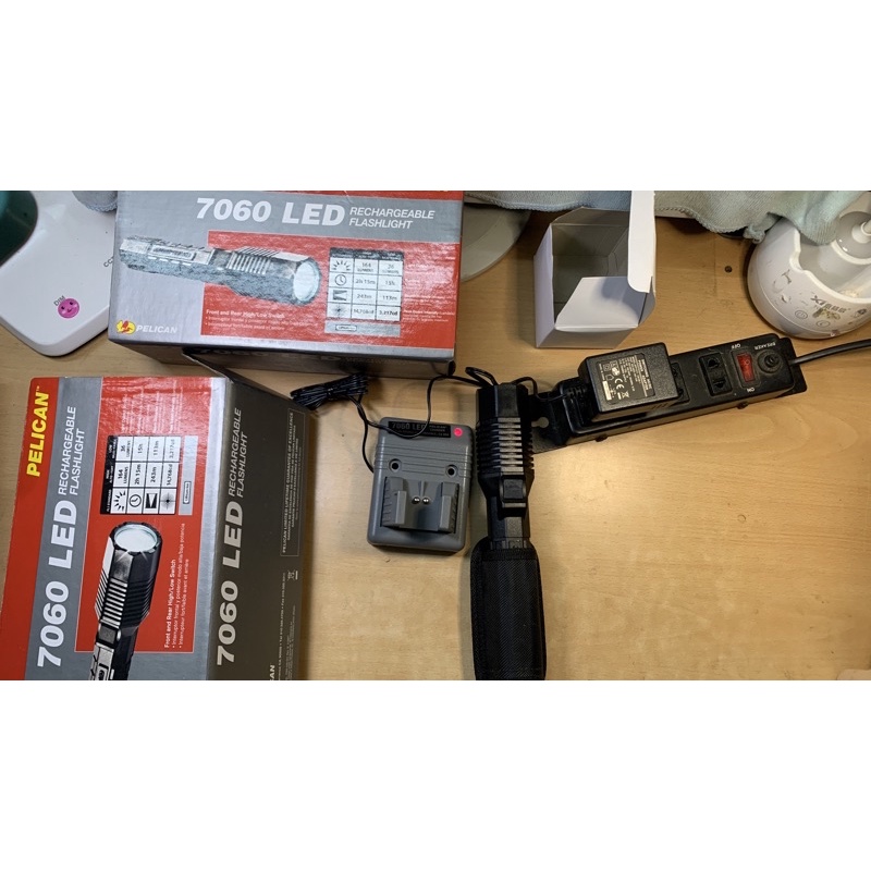 ĐÈN PIN PELICAN 7060 LED