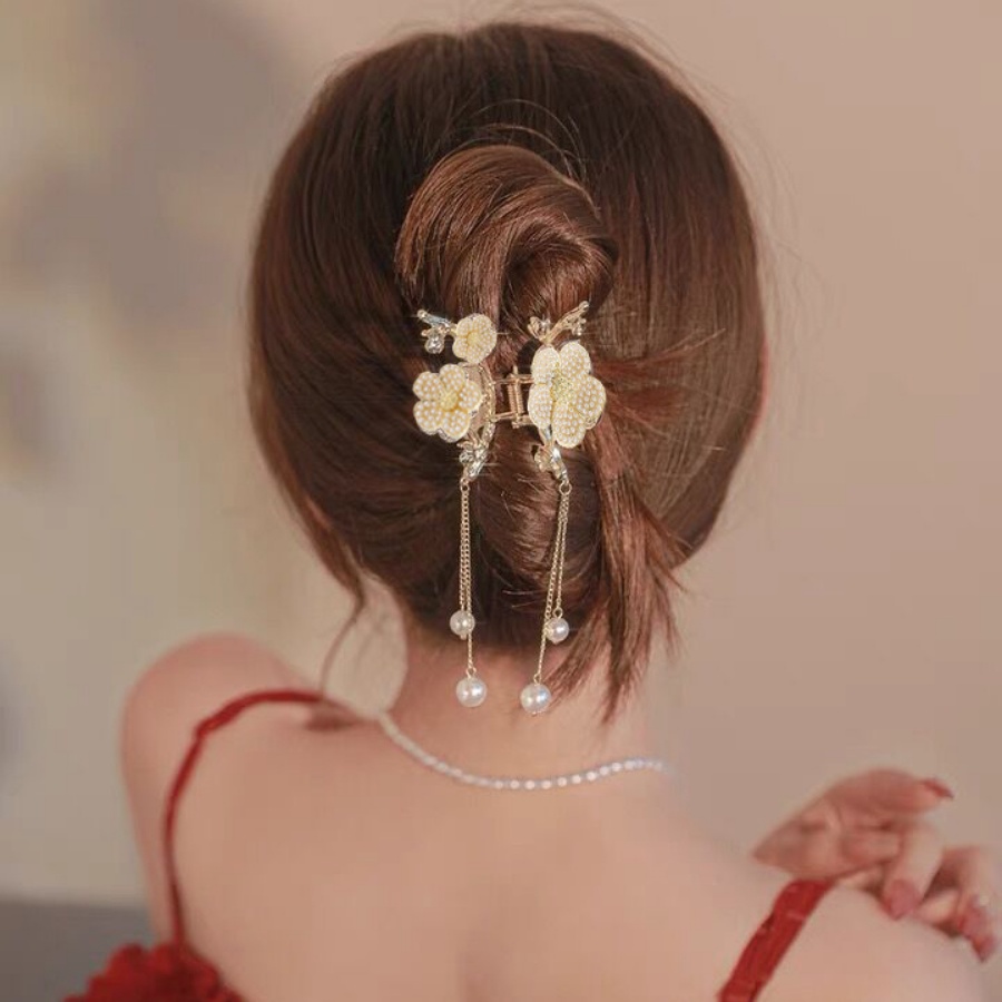 Kẹp Tóc Hình Bướm Đính Ngọc Trai Thời Trang