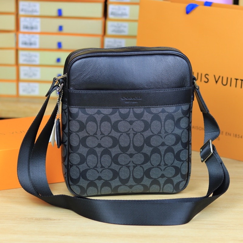 Túi đeo chéo nam dáng đứng C2316 chất liệu da mềm chống nước size 23x26x6cm