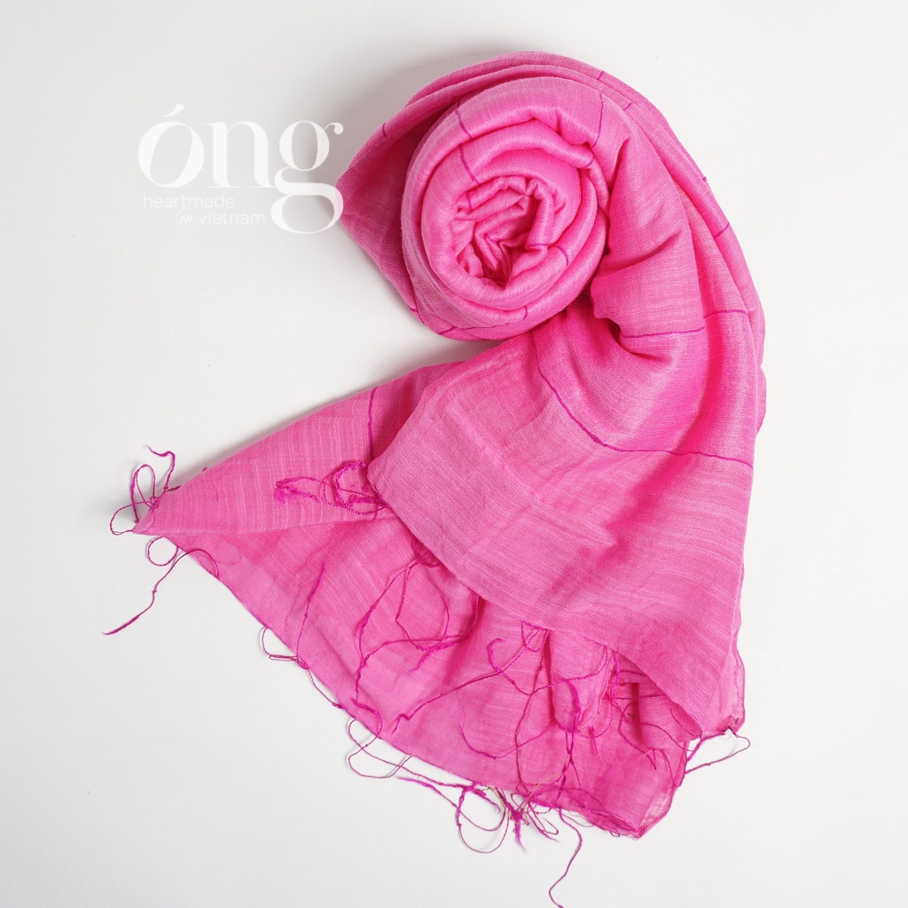 Khăn choàng cổ chất liệu 100% từ sợi tự nhiên của Óng Silk