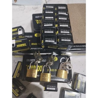 1 cái ổ khoá vali đồng thau mini