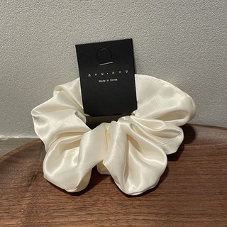 Scrunchies lụa satin chun buộc tóc cao cấp