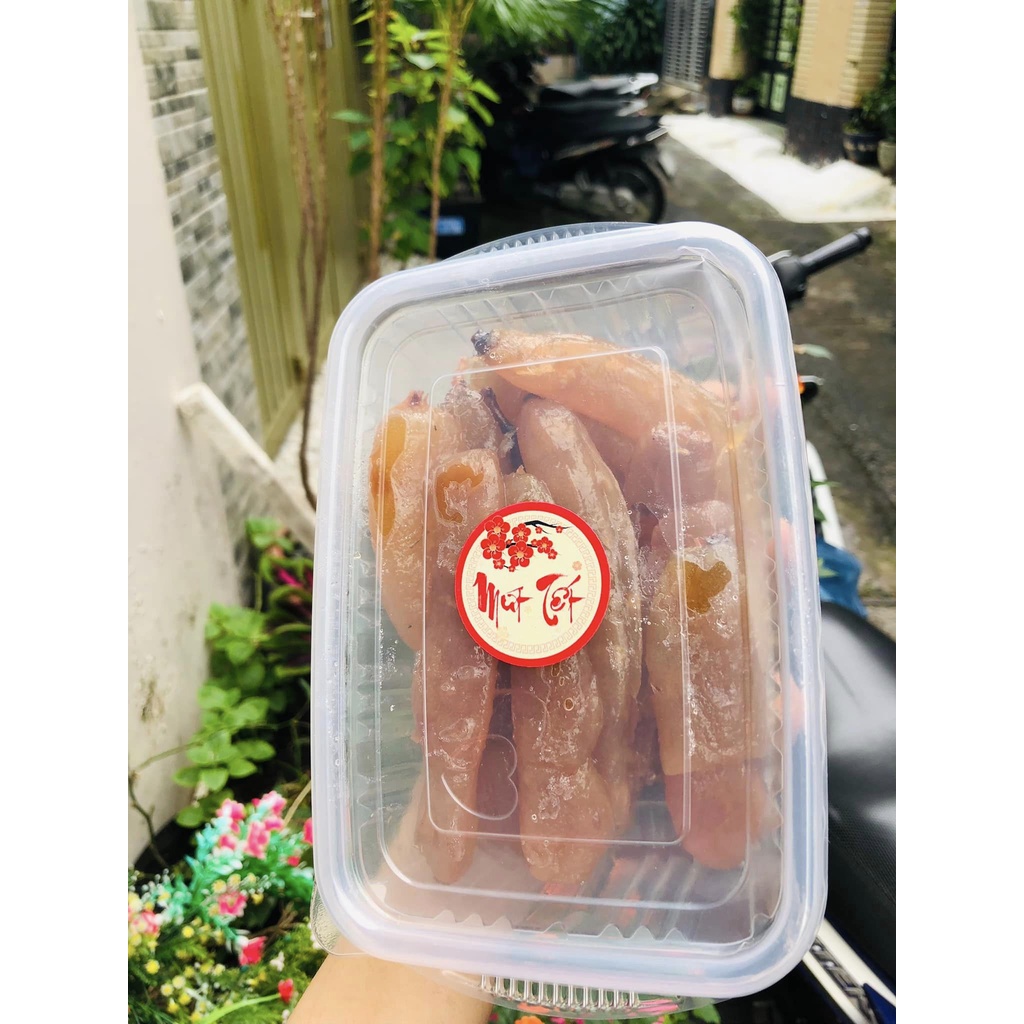 300g mứt me miền tây phơi nắng kỹ, chua ngọt kèm muối ớt, thịt me còn dẻo dẻo không bị quá mềm