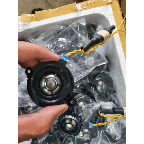 1 cặp loa chép trắng từ neo mũi nhôm cực hay. Giá 2 cái