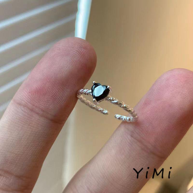 Nhẫn Đính Đá zircon Đen Hình Trái Tim Cho Nữ