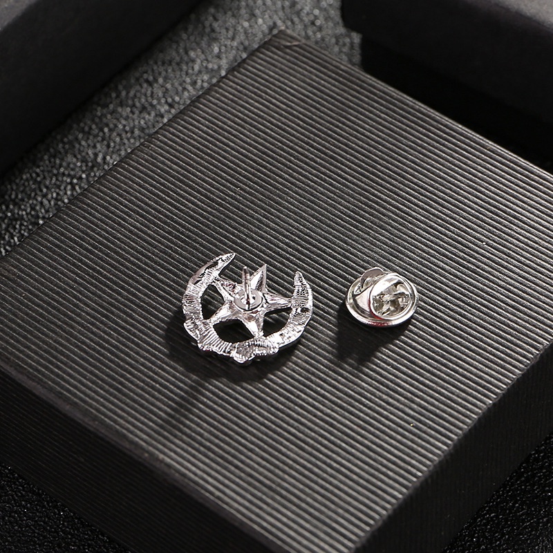 Ghim Cài Áo Hình Ngôi Sao Năm Cánh Đính Đá Thời Trang Cho Nam