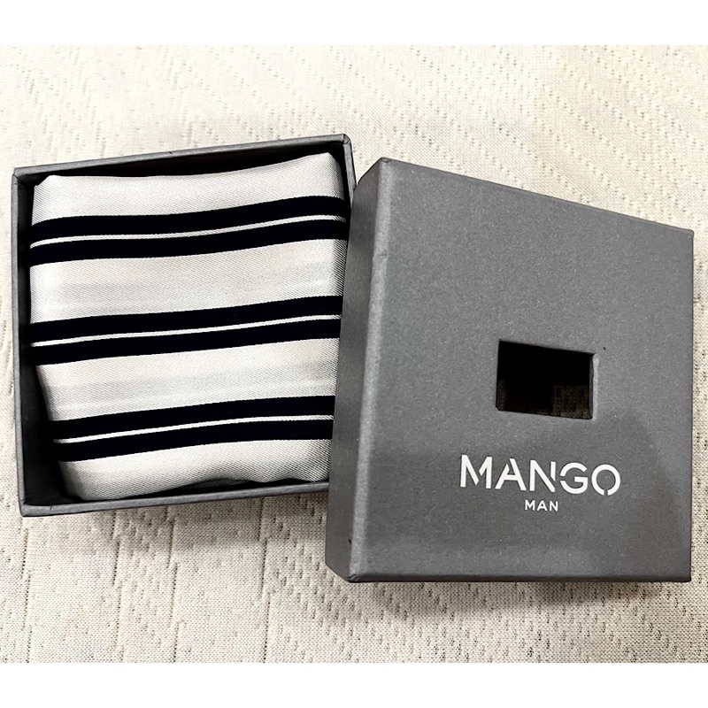 Khăn Cầm Tay Vuông Cho Nam Mango