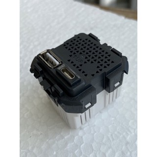 ổ sạc usb type A & type C  schneider