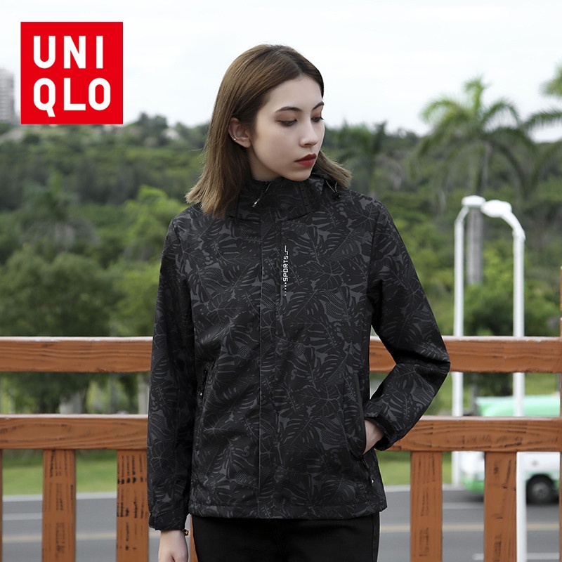 Uniqlo Áo Khoác Gió Có Mũ Trùm Vải Mỏng Co Giãn Chống Thấm Nước Họa Tiết Rằn Ri Thời Trang Thu Đông Cho Cặp Đôi