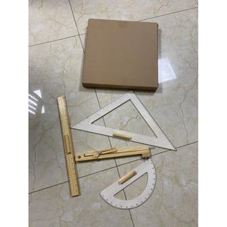 Bộ dụng cụ Bằng gỗ cho Giáo Viên :eke, đo độ, compa,thước .Theo tiêu chuẩn của BGD và ĐT