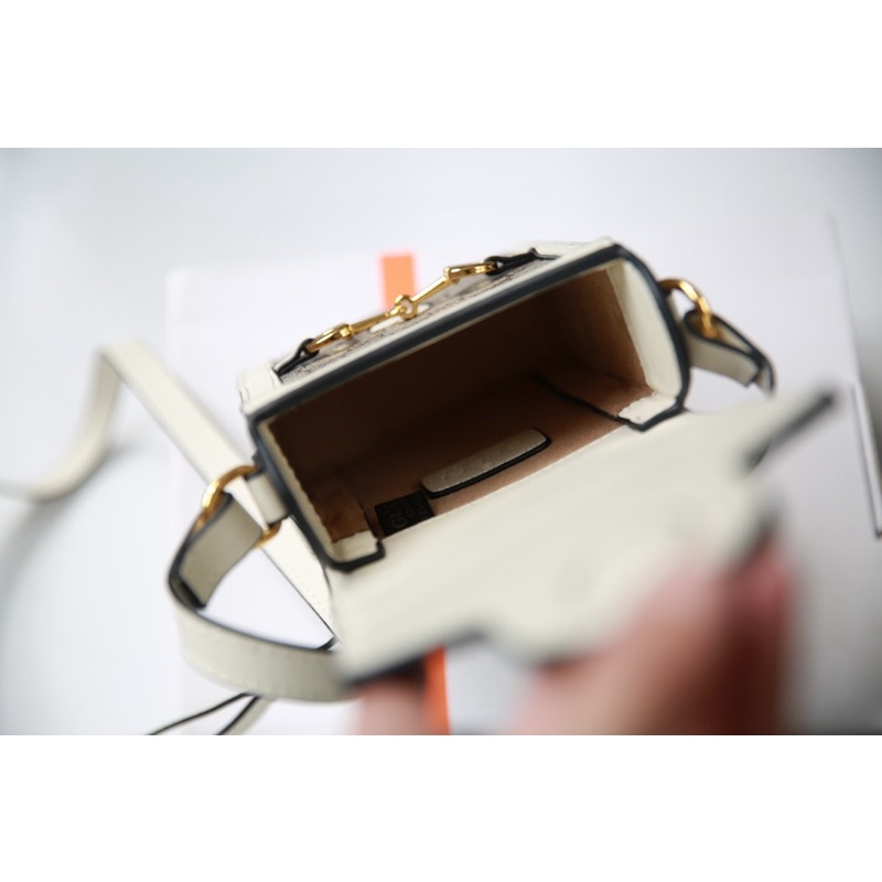 Túi Xách Gucci Horsebit Case Trắng Nâu Size 12x17  -  By Anh Dinh Phuong