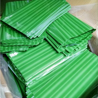 10 lá chuối giả gói chả lụa, giò, nem chua, bánh chưng