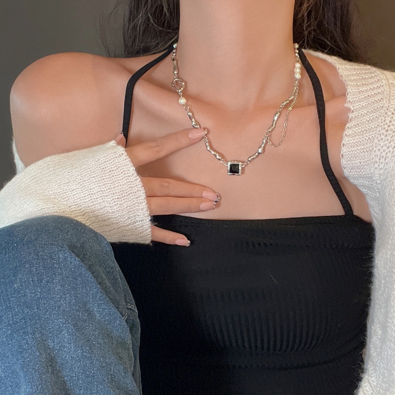 Vòng cổ Mặt Vuông Đính Ngọc Trai Zircon Màu Đen Phong Cách Âu Mỹ Sang Trọng Thời Trang Cho Nữ