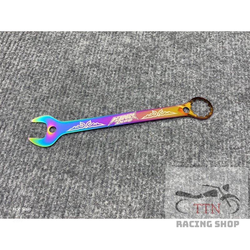 Bảng Tên Khóa Cờ Lê Titan 7 Màu Trang Trí Siêu Đẹp Cho Xe Máy