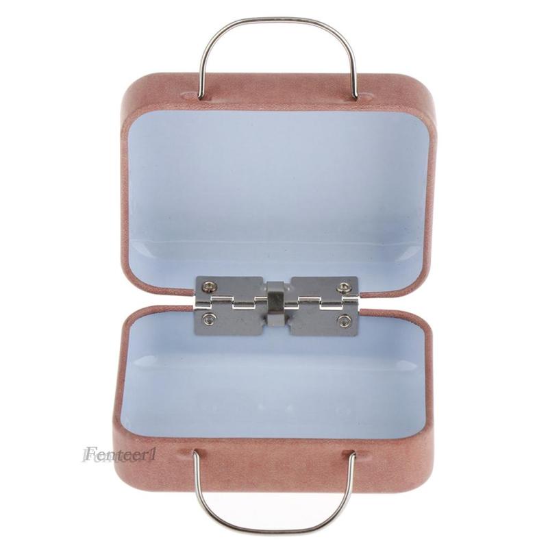 Mô Hình Va Li Bằng Sắt 1 / 6 Dùng Trang Trí Nhà Búp Bê