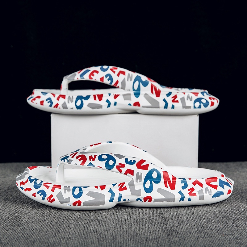 Dép Sandal Đế Dày Chống Trượt Và Mài Mòn Mẫu Mới 2022 Dành Cho Cặp Đôi Trên Bãi Biển
