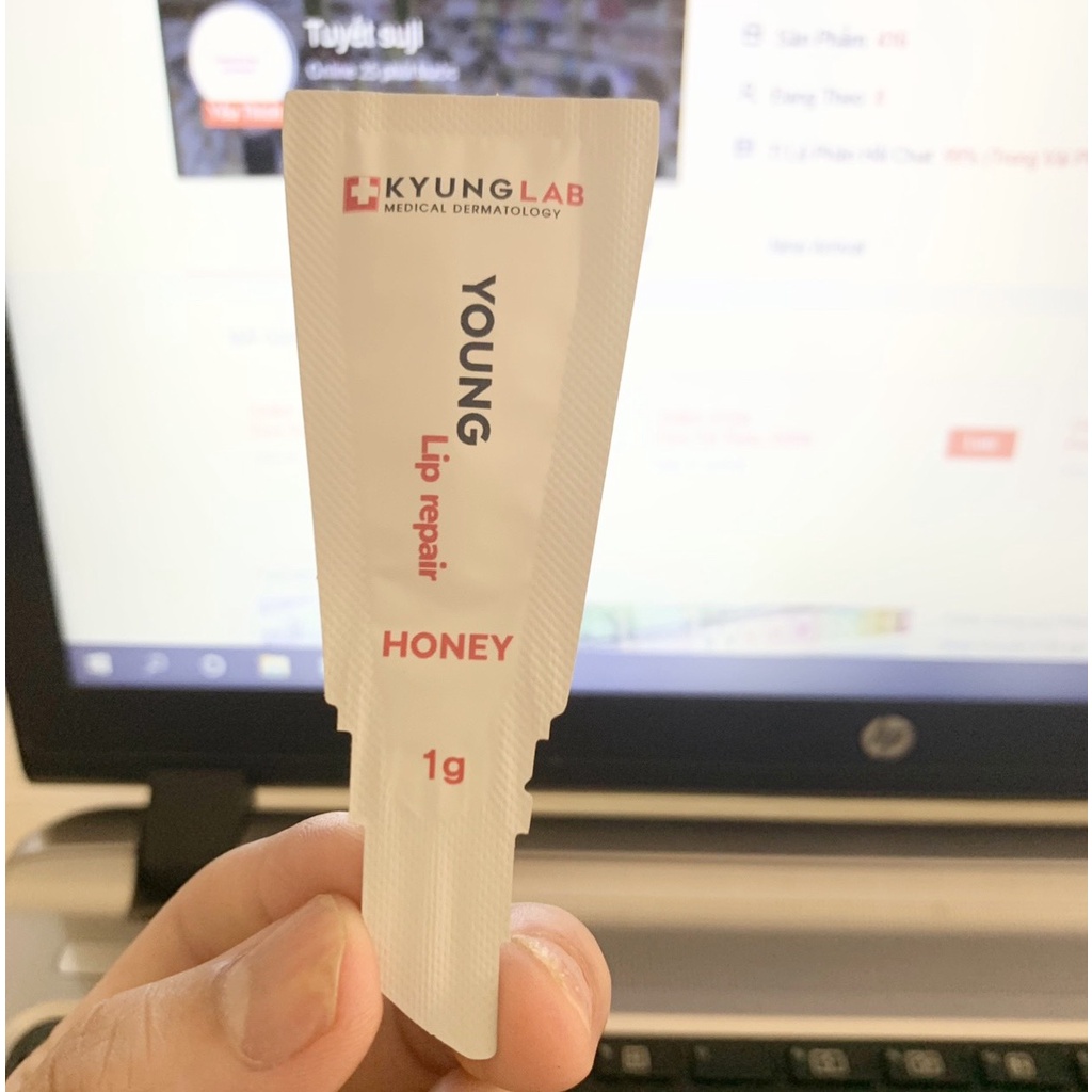 1 gói dưỡng môi mật ong Kyung Lab 1g