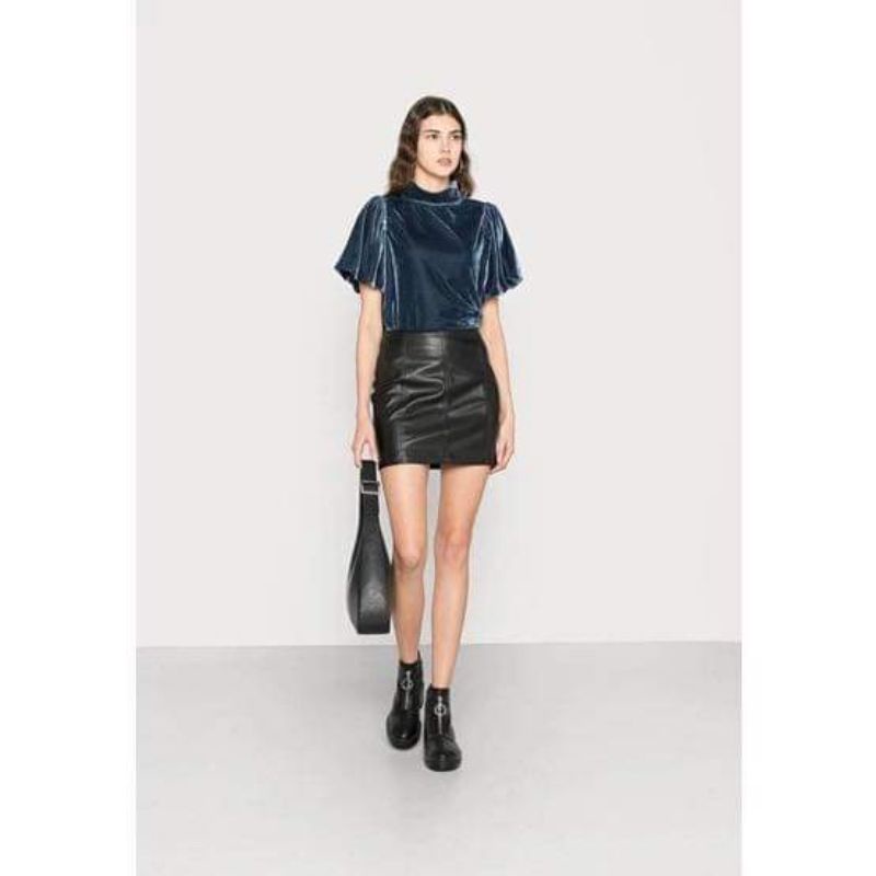 Áo nhung cổ 3 phân free people chính hãng