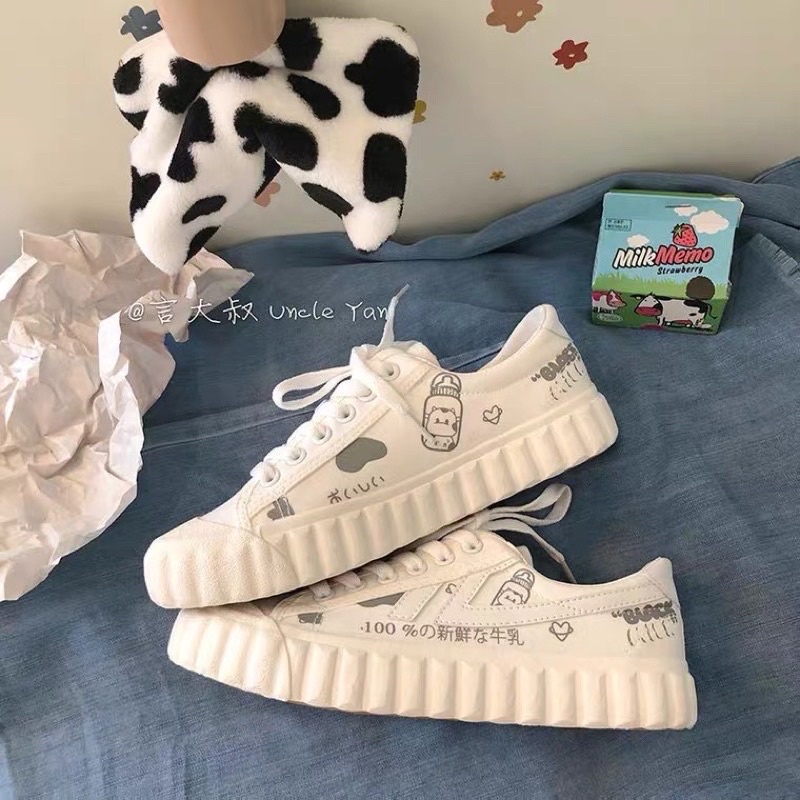 Giày thể thao trắng ulzzang hoạ tiết trà sữa,sữa bò... vải canvas cho nữ