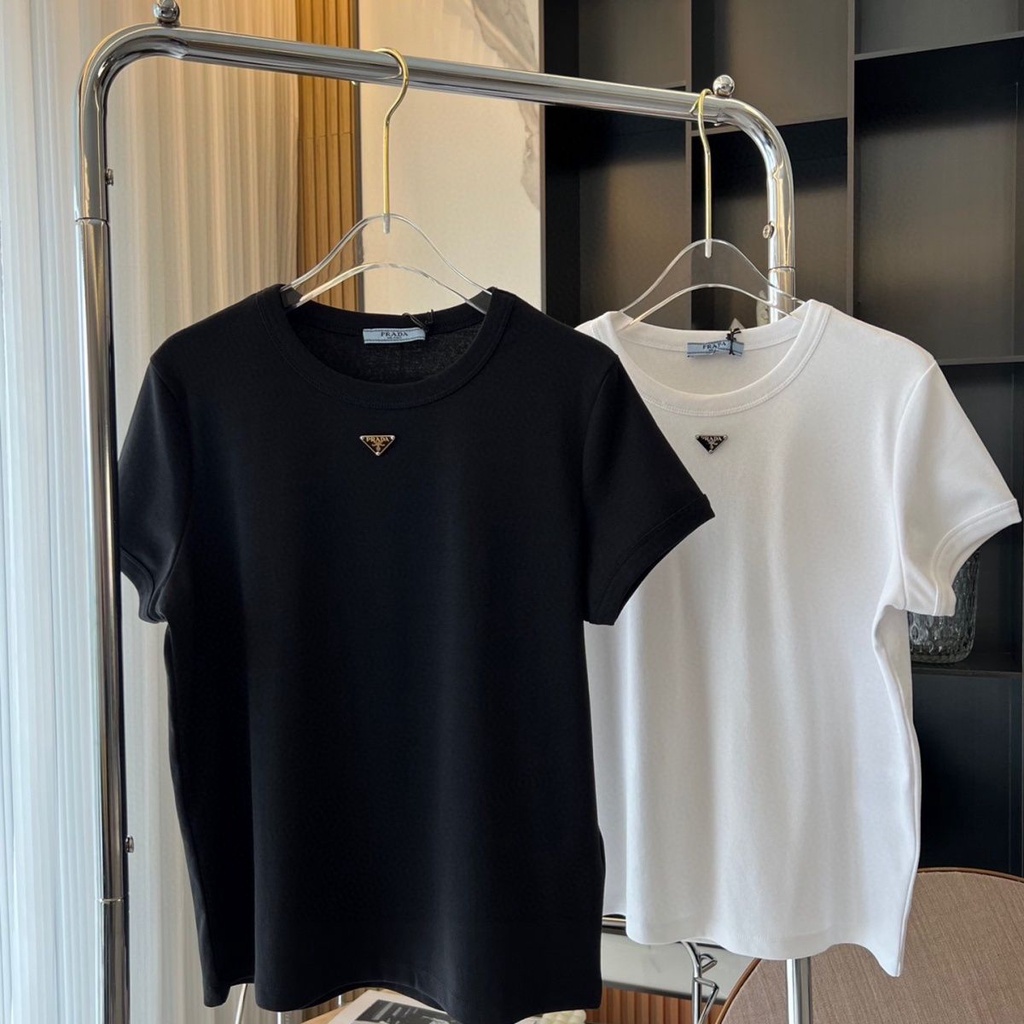 Prada 22ss New triangle logo round neck all-match women's short-sleeved T-shirt must be equipped with several pieces to wear