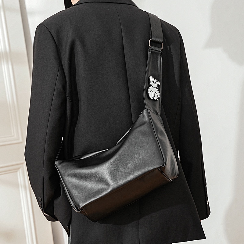 TÚI XÁCH DA HỌA TIẾT GẤU DỄ THƯƠNG