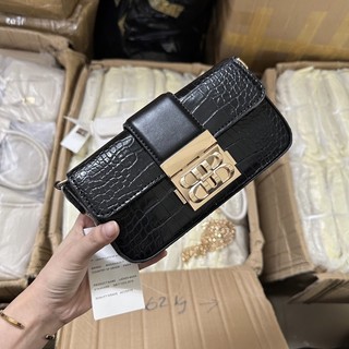 Túi kẹp nách da rắn bb quai xách tròn phối xích có dây xích đeo chéo thiết kế trẻ trung điệu đà