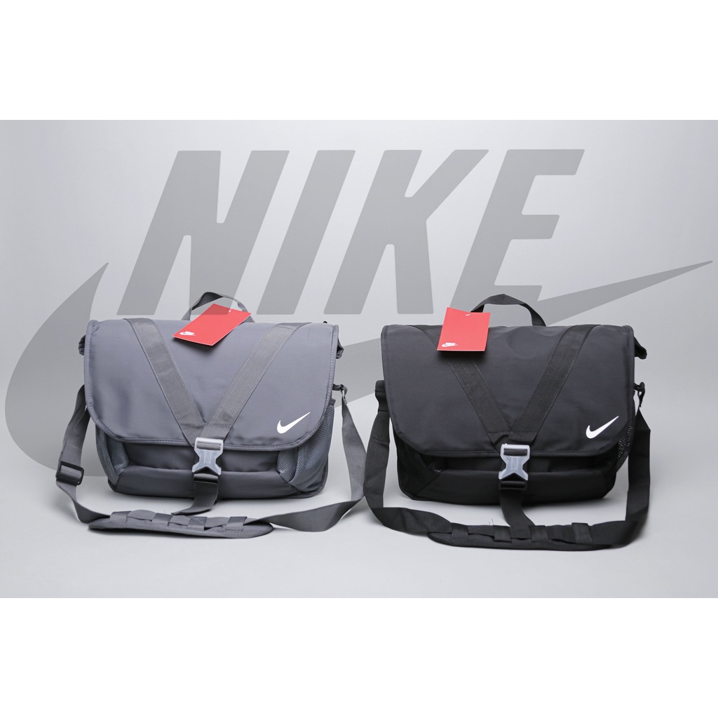 CỰC HIẾM - túi đeo chéo NIKE,túi đựng laptop 15.6 inch. 42.6 cm x 19 cm x 32.8 cm