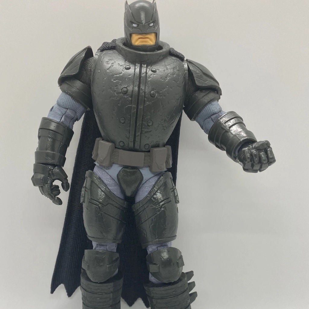 Mô Hình Đồ Chơi Nhân Vật Batman 18cm kaw Có Thể Di Chuyển Được Bằng Vinyl Cho Trẻ Em DRI1
