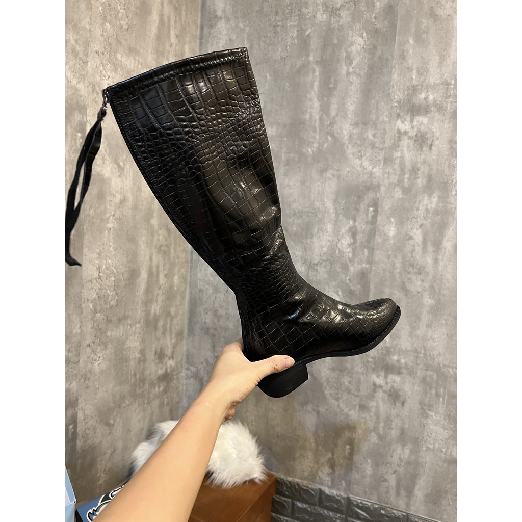 Bốt đùi nữ da vân sành điệu sang chảnh mũi nhọn  phom ống rộng da mềm khóa kéo sau gót gỗ cao 4 phân hàng QCCC đầy đủ hộ