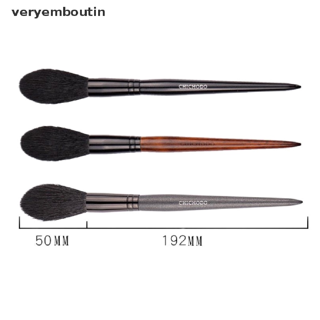 1 Cọ Trang Điểm Lông Mềm Tay Cầm Dài Tiện Dụng