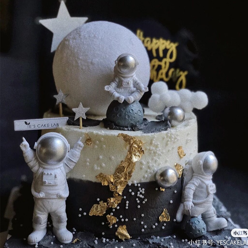 Bộ 3 Món Đồ Chơi Phi Hành Gia Trang Trí Bánh Kem Sinh Nhật