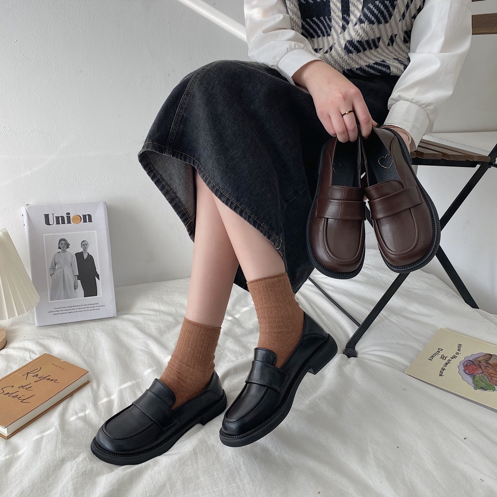 Giày lười IELGY đế thấp mềm mại phong cách cổ điển dễ phối đồ cho nữ